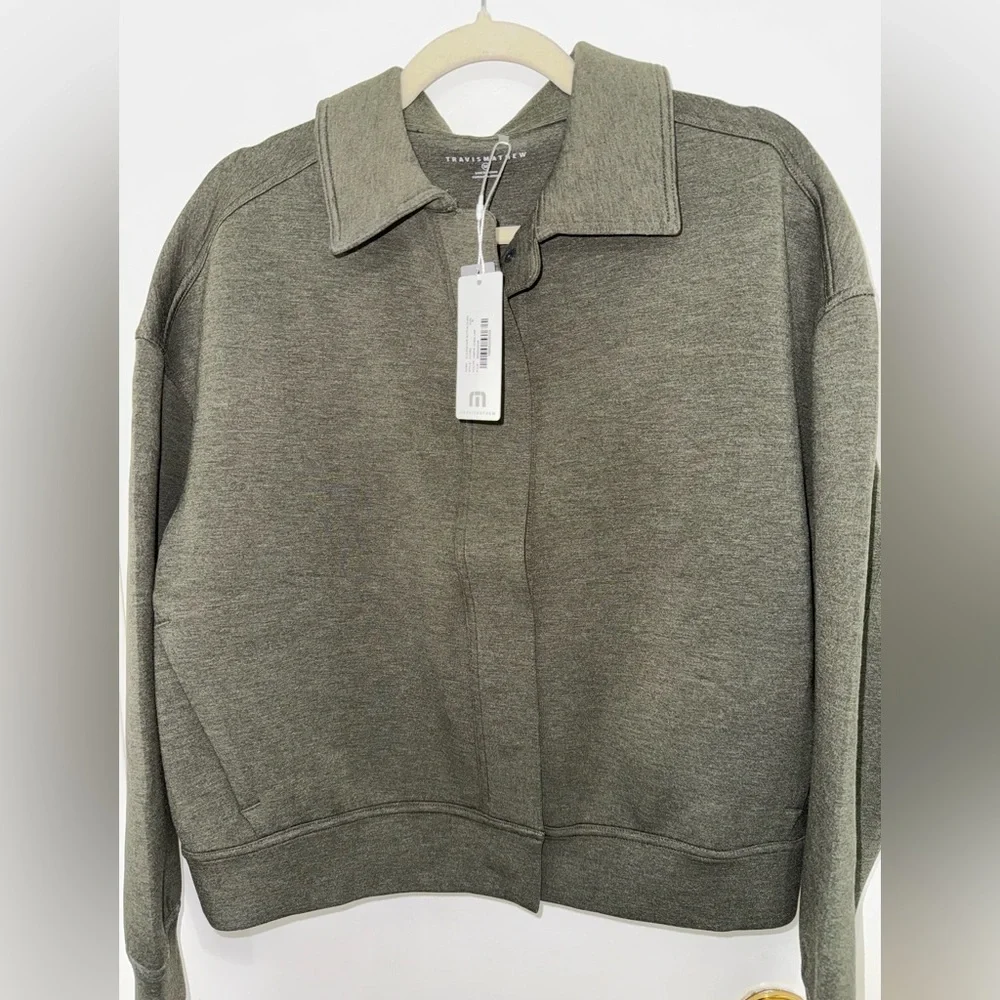 TRAVIS MATHEW Women's TravisMathew Cloudscape Button Down Bomber Jacket - Picture 5 of 7